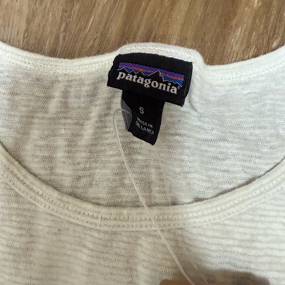 Patagonia Cream and Pink Tank Tops Bundle Small NWT - Picture 2 of 3